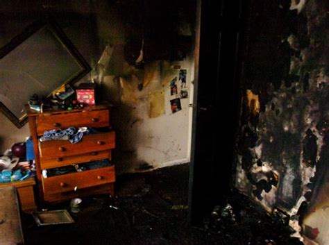 Hair Straighteners Left On Destroyed Teenage Girl S Bedroom By Fire