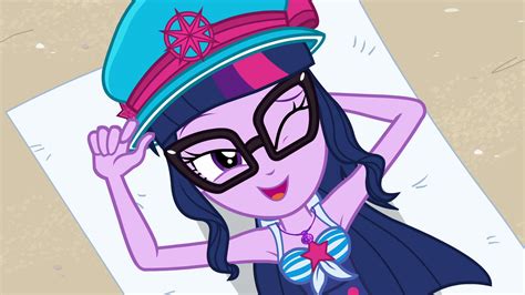 Image Twilight Sparkle Lying On A Beach Towel Egff Png