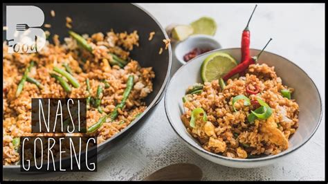 asiatisch kochen nasi goreng schnelles reisgericht mit top