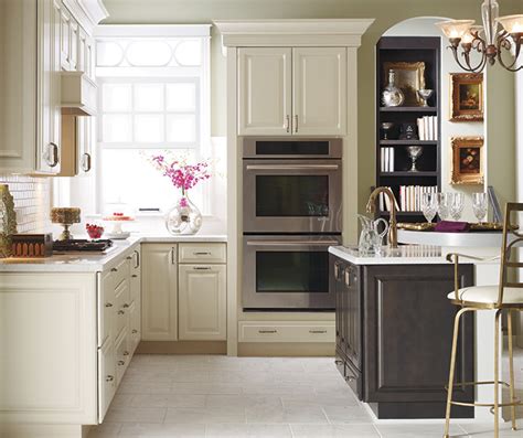 white kitchen cabinets kemper cabinetry