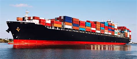 tips  choosing   company  international shipping services