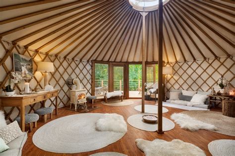 guide   stack benefits  save    airbnb yurt living luxury yurt yurt home