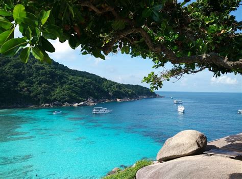 The 15 Most Beautiful Paradise Islands To Visit In Asia