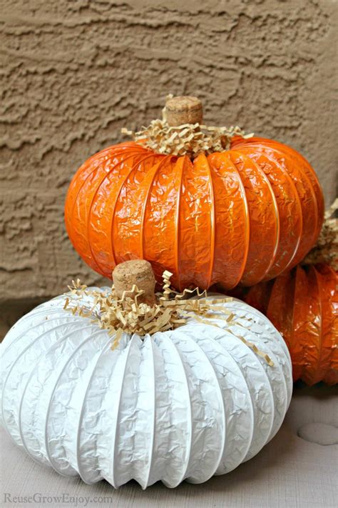 pumpkin crafts  adults easy diy fall home decor ideas