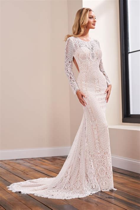 Fall 2021 Wedding Dresses 221152