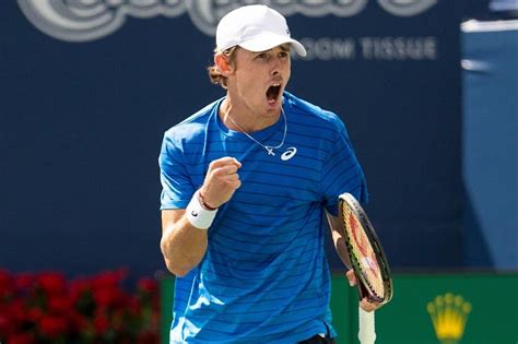 historico de minaur supera  murray  logra  record solo alcanzado