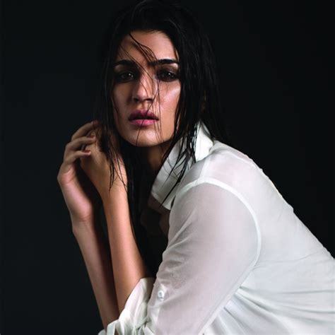 how kriti sanon gets sucess in bollywood slide 2