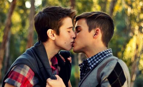 Gay Couples More Likely To Have A Happy Sex Life In Long