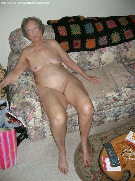 00345a2e3c  In Gallery 84 Years Old Granny Pose Nude 2
