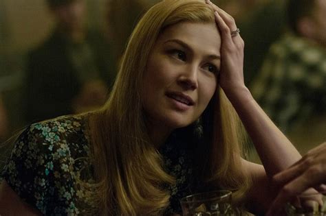 rosamund pike gone girl from what it s really like to shoot a sex
