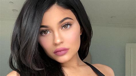 kylie jenner s lips through the years see their evolution hollywood life