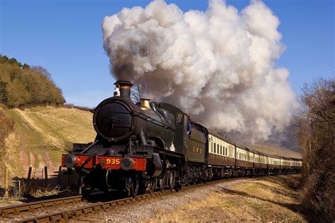 britains top  steam railways rough guides