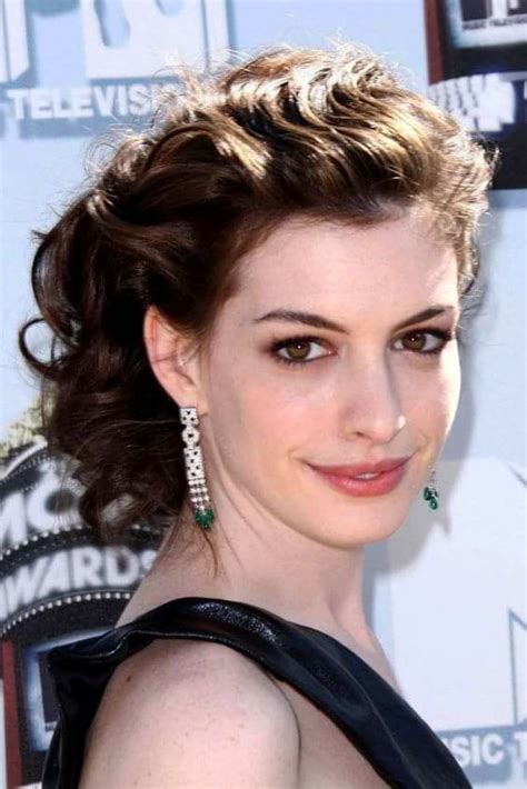pin on anne hathaway