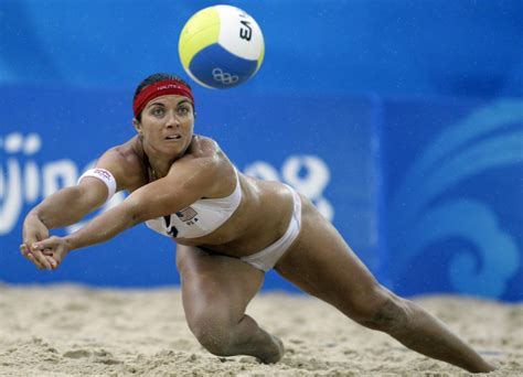 women beach volleyball players get extra option to cover