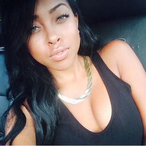 Beautiful Black Ladies That Will Brighten Your Day 45