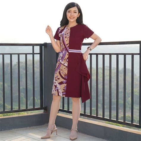 √ 30 Model Baju Batik Wanita Terbaru Modern And Formal