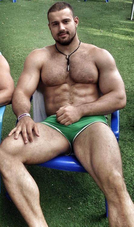 muscle bear de shortinho verde homens pinterest