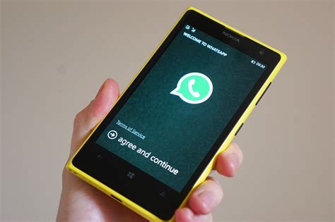 whatsapp  windows phone update brings starred messages  camera