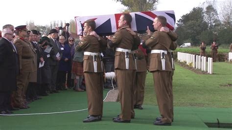 Ww1 British Soldiers Remains Reinterred 100 Years After Death Bbc News