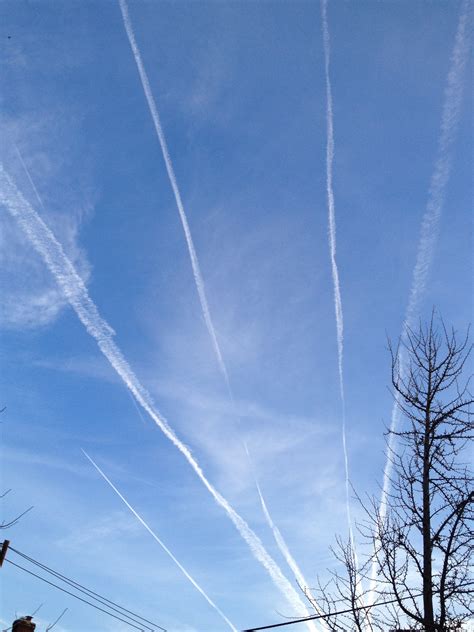 contrails  washington dc  mike ettners blog