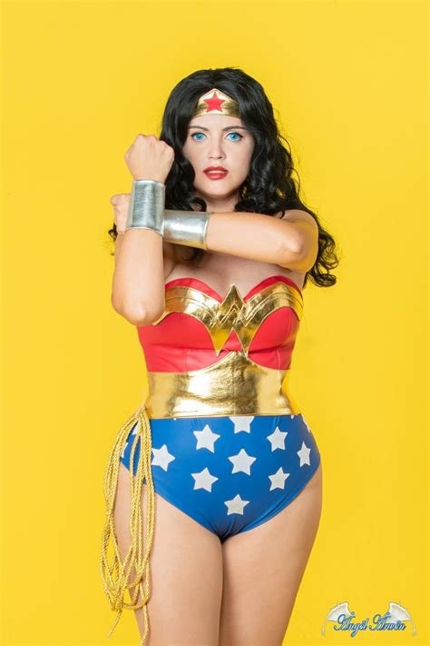 Wonder Woman Cosplay Wonder Woman Cosplay Wonder Woman