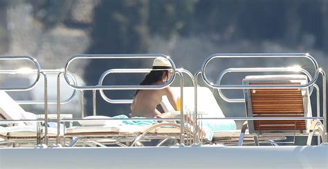 sara sampaio topless on yacht [ 7 new pics ]