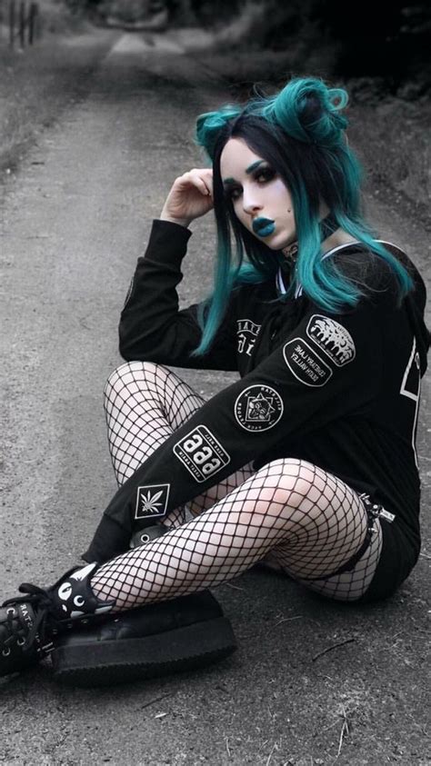 Pin By Dark Queen 666 On Emo And Goths Goth Model Hot Goth Girls