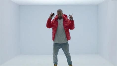 Drake Dances All By Himself In Hotline Bling Music Video
