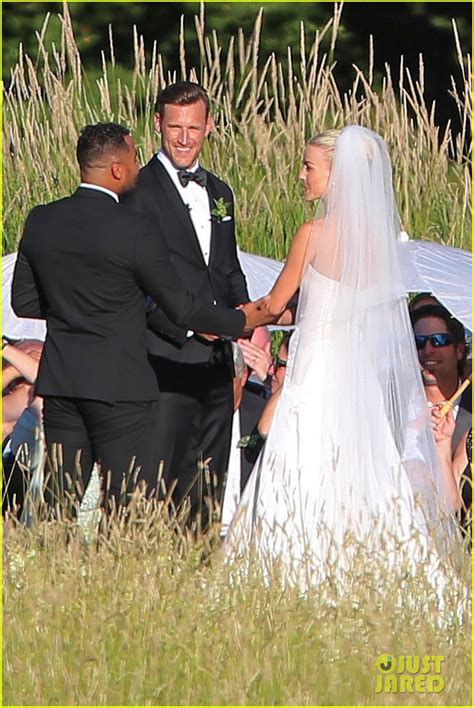 Julianne Hough And Brooks Laich S Wedding Pictures See