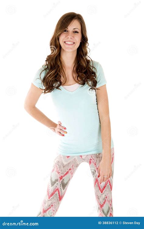 vrouwelijk model die beenkappen dragen die het glimlachen stellen stock foto image