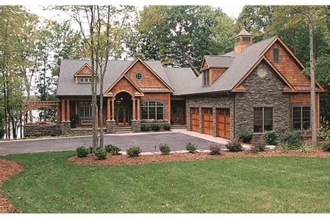 country craftsman home plan  bed  sq ft   craftsman style house plans