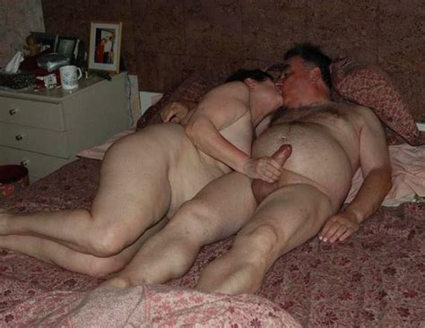 Mature Exhibitionist Couple 2 Picture 3 Uploaded By