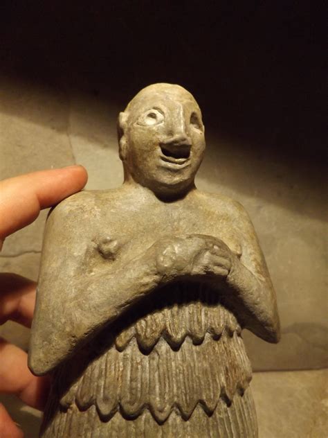 sumerian temple statue mesopotamia replica  rare ancient images