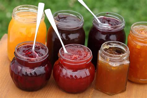 difference  jam jelly  preserves   seasoned kitchen