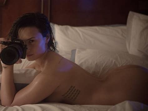 demi lovato poses completely nude in vanity fair