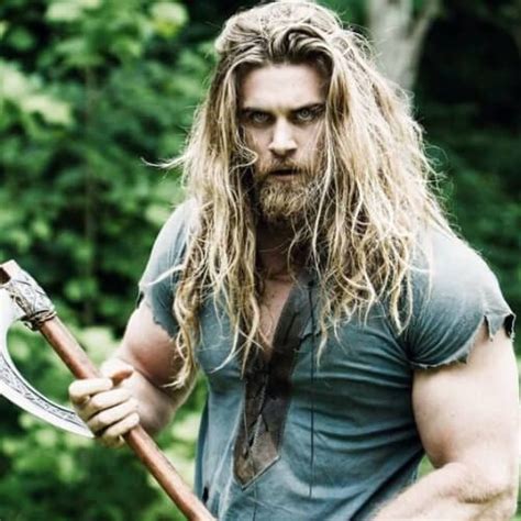viking shaggy hairstyles for men