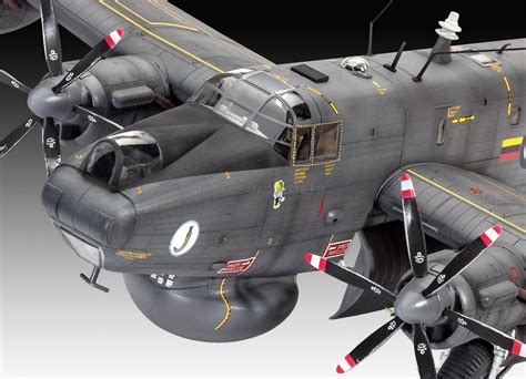 maquette avion militaire avro shackleton aew  revell