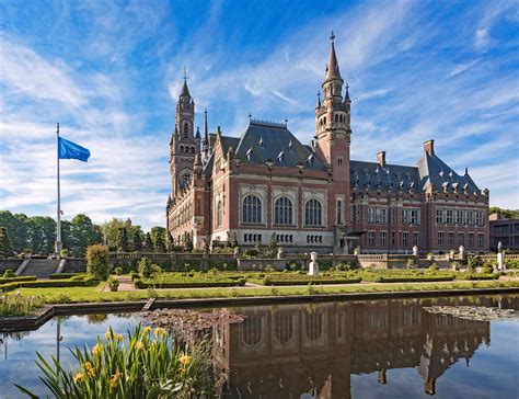 vredespaleis den haag  netherlands attractions lonely planet