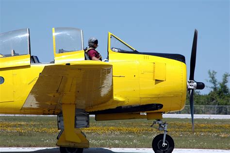 images air show stunt plane