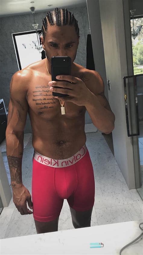 Tremaine Neverson S Stocking Is Stuffed With Meat Inside