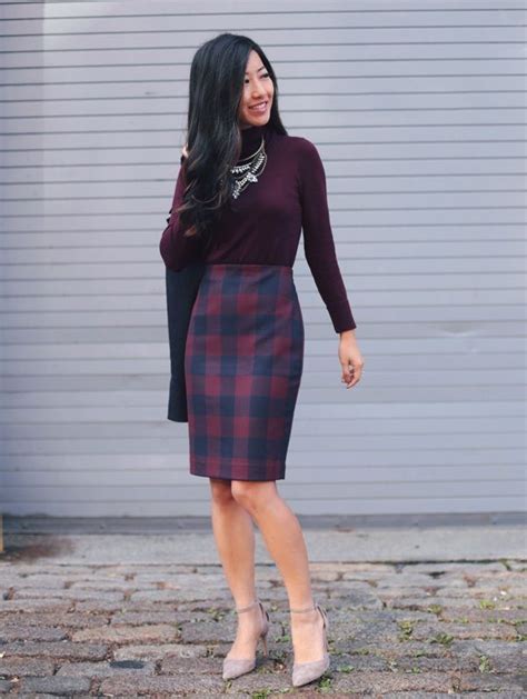 Fitted Sweater With Printed Pencil Skirt Fashion Fall Outfits For
