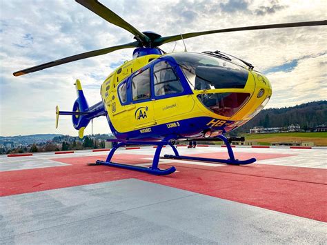 Angst Vor Lärm Streit Um Helikopter Landeplatz Auf Spitaldach Der