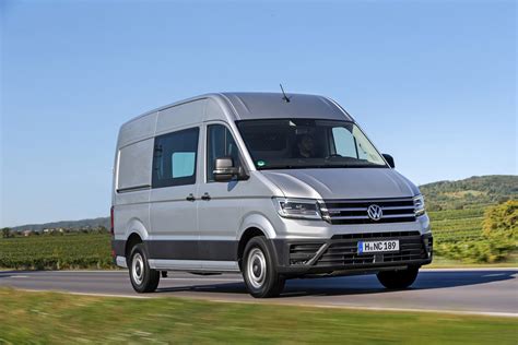 volkswagen crafter motion review auto express