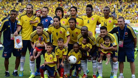 colombias national football team poses  pictures   start   brazil  fifa