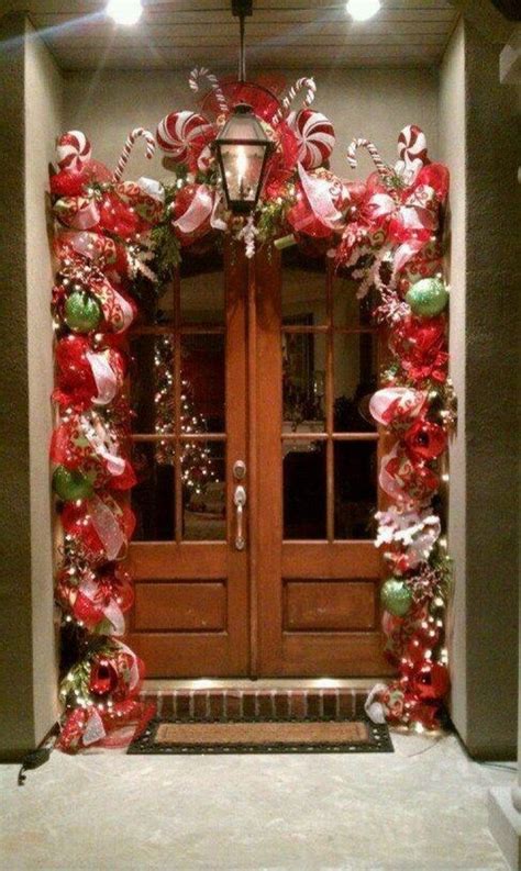 simple  beautiful front door christmas decoration ideas