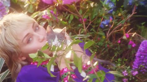 Miley Cyrus Gucci Flora Gorgeous Gardenia Fragrance Ad Campaign Tom
