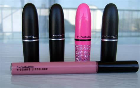 We Should Makeup Mac Pink Friday Lipstick With Comparison