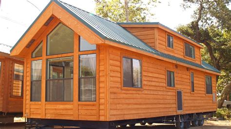 gorgeous cozy  instant mobile house cedar loft  sale   park model homes house