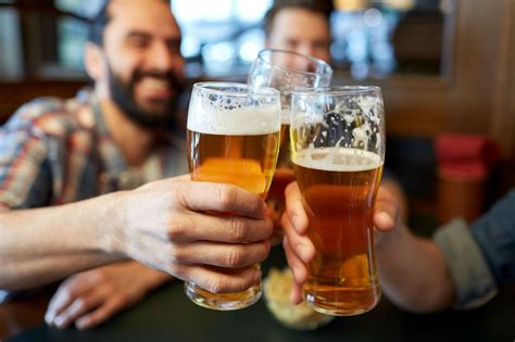 Top Health Benefits From Drinking Beer That You Did Not