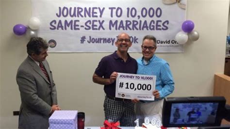 cook county issues 10 000th same sex marriage license